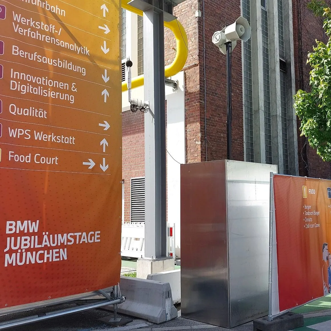 Visitor announcement system on the BMW plant in Munich during the anniversary days
